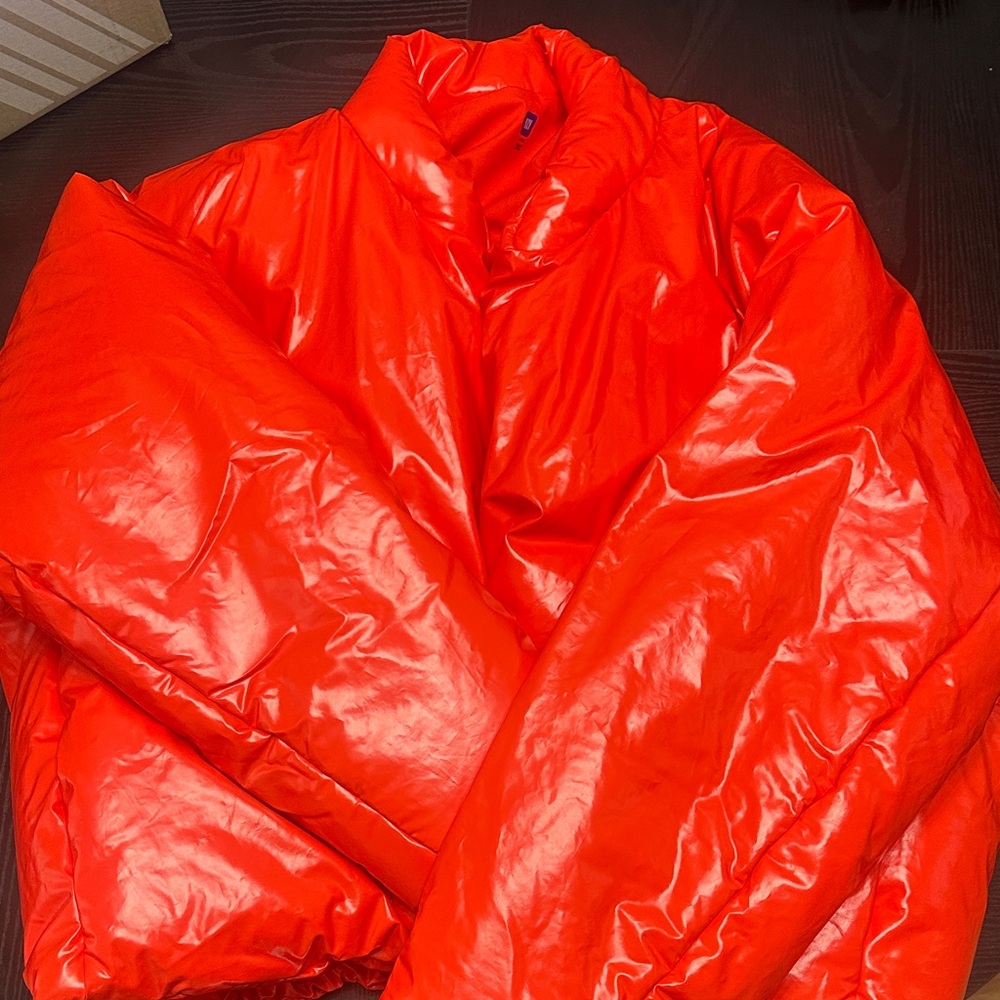 Yeezy x Gap Round Neon Orange/Red Puffer Jacket Size Large New Without Tags